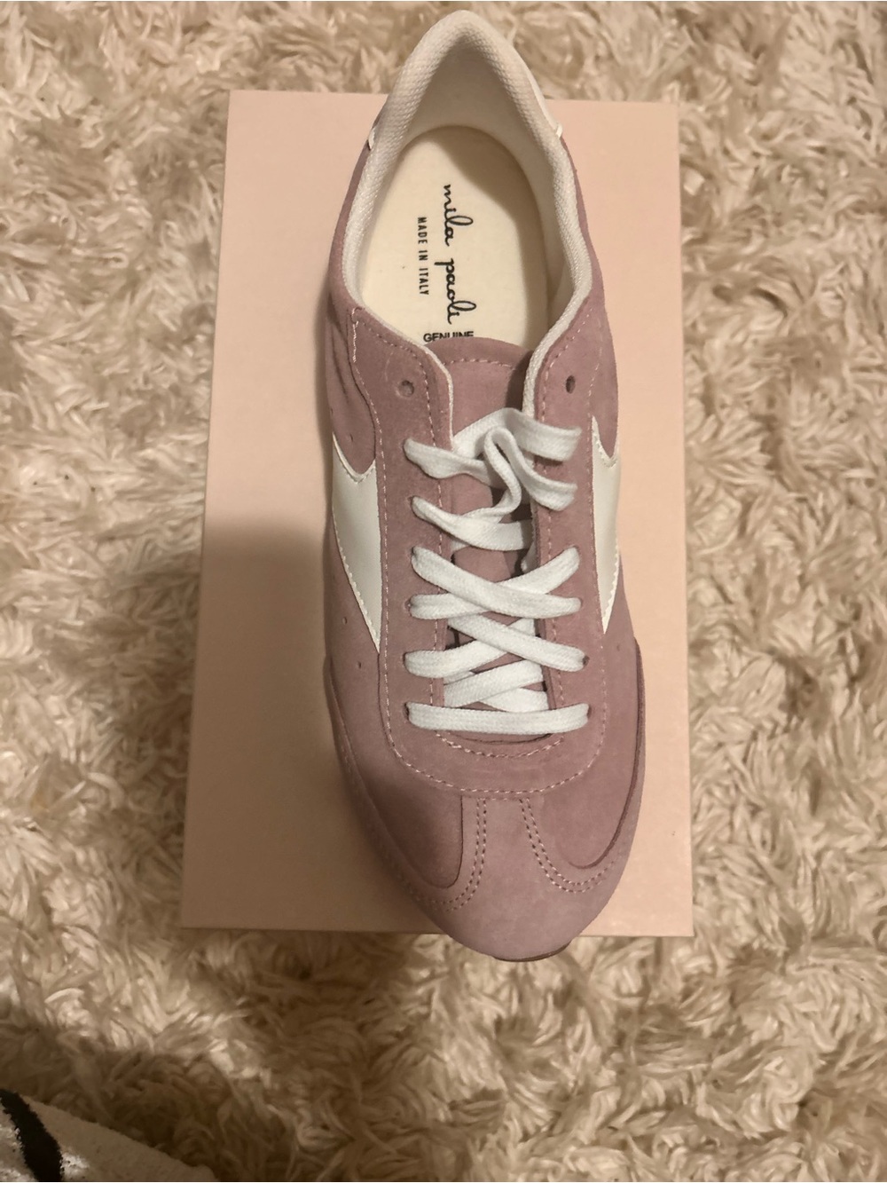 Mila Paoli sneakers